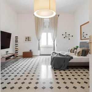 Luxury Spagna Apartament